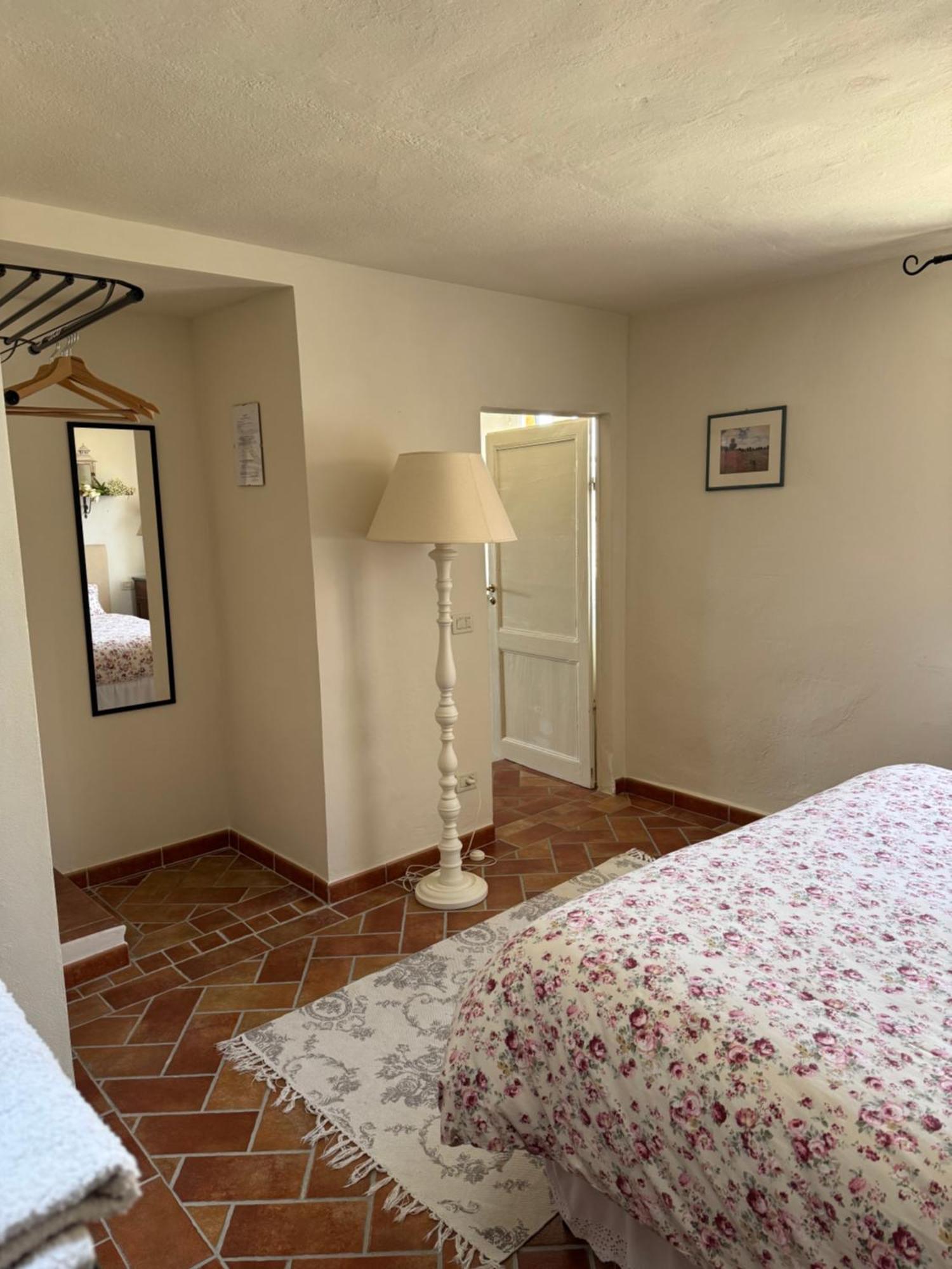 La Casetta Di Borgo Лаятико Екстериор снимка