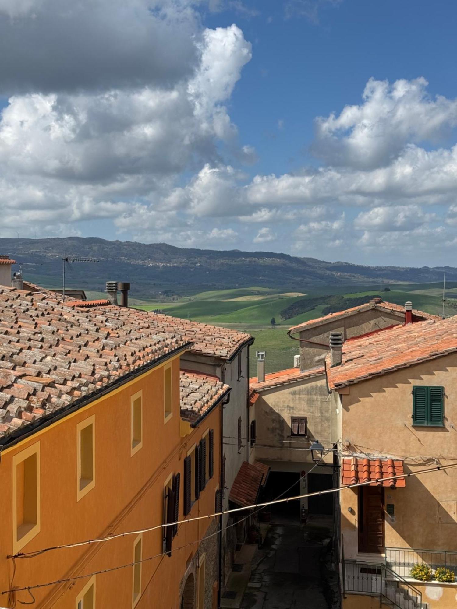 La Casetta Di Borgo Лаятико Екстериор снимка