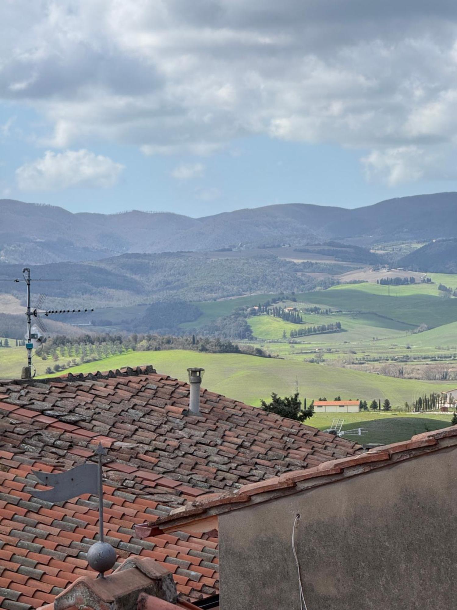 La Casetta Di Borgo Лаятико Екстериор снимка